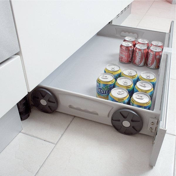 Plintlade set voor onder keukenkast.